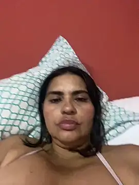 paolagomez  online show from May 31, 2026, 9:26 pm