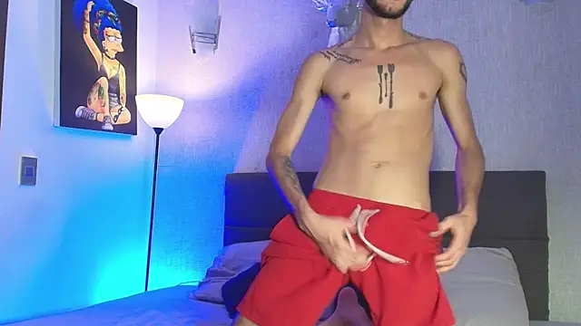 Sxxthiago online show from May 6, 2026, 5:44 am