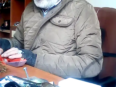 Snapshot of zormen355 chatting on November 17, 2025, 1:04 pm zormen355 online show from November 17, 2025, 1:04 pm