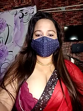 Snapshot of albelasummi702 chatting on October 18, 2025, 2:24 am albelasummi702 online show from October 18, 2025, 2:24 am