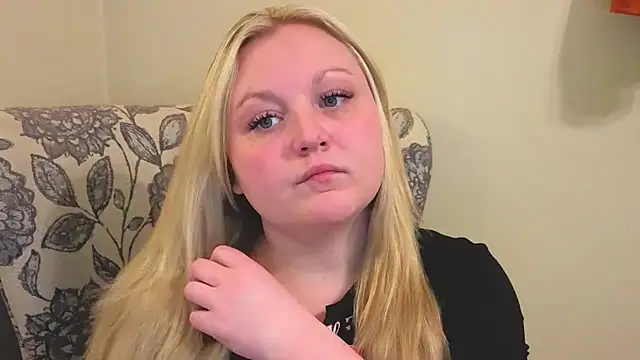 PhatAssBlond online show from April 24, 2026, 10:34 pm