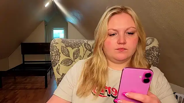 Snapshot of PhatAssBlond chatting on May 16, 2026, 9:03 pm PhatAssBlond online show from May 16, 2026, 9:03 pm