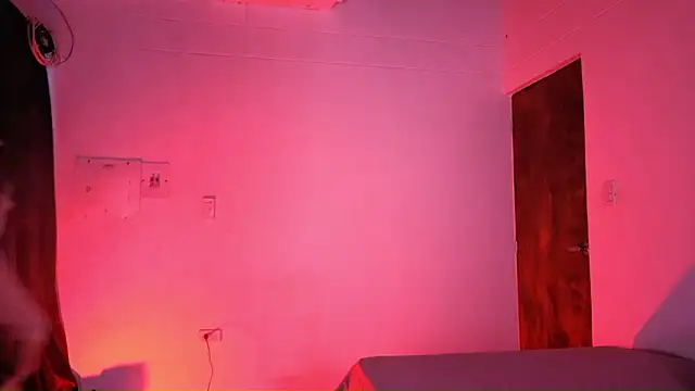 Snapshot of scofty chatting on March 4, 2026, 10:39 pm scofty online show from March 4, 2026, 10:39 pm