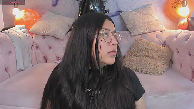 grace77   online show from November 2, 2025, 11:48 am