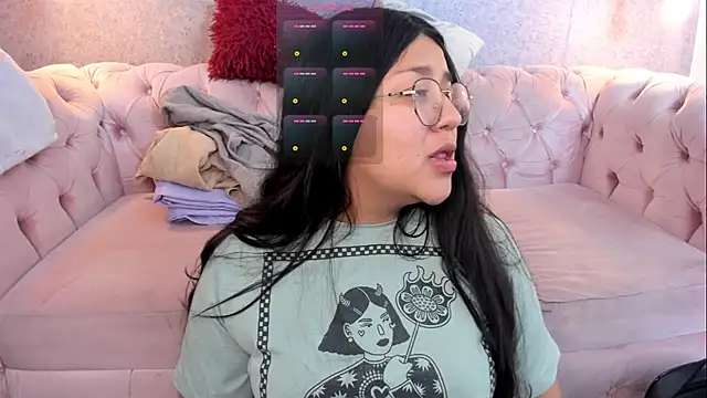 Snapshot of grace77__ chatting on May 17, 2026, 1:33 pm grace77 online show from May 17, 2026, 1:33 pm