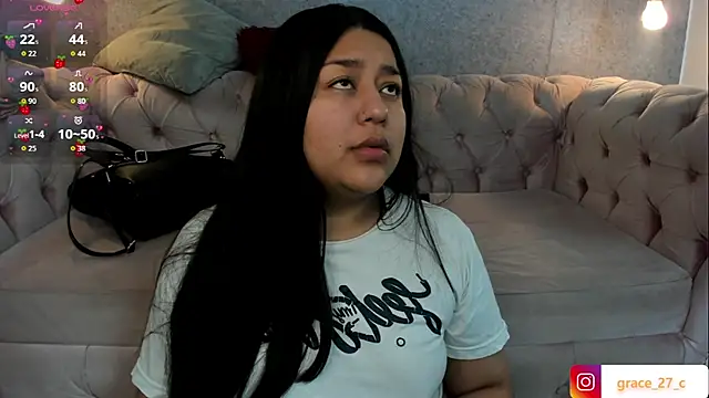 Snapshot of grace77__ chatting on June 6, 2026, 12:32 pm grace77 online show from June 6, 2026, 12:32 pm