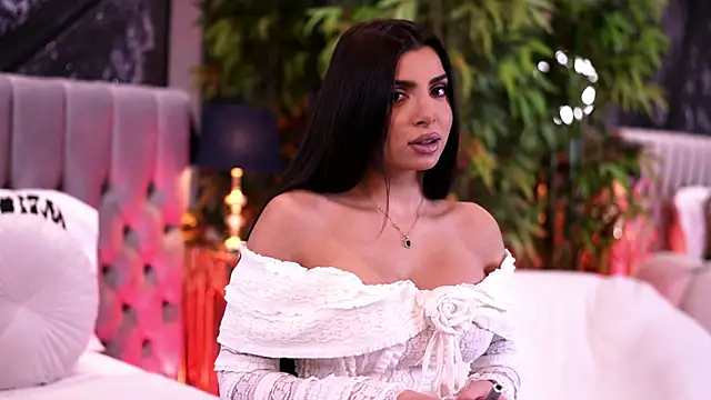 NicoleCellini online show from January 13, 2026, 7:07 pm