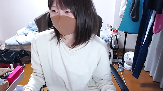 izumi  123 online show from March 13, 2026, 5:07 pm