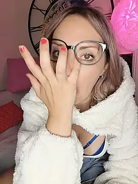 Snapshot of Jade_Emeraud chatting on May 12, 2026, 6:58 pm Jade Emeraud online show from May 12, 2026, 6:58 pm