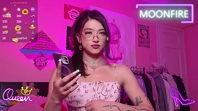 Snapshot of moonfiredancer chatting on March 18, 2026, 7:22 am moonfiredancer online show from March 18, 2026, 7:22 am