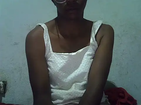 Snapshot of ElianeHot chatting on June 10, 2026, 7:48 pm ElianeHot online show from June 10, 2026, 7:48 pm