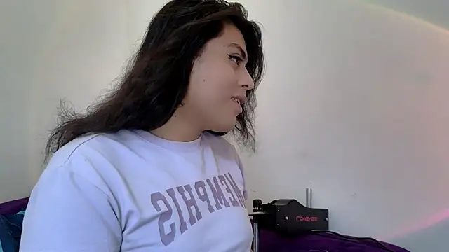 Ariana Rodriguez  online show from March 15, 2025, 8:21 pm