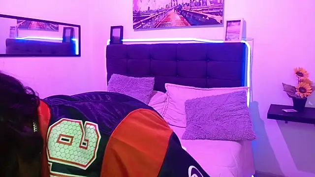 Snapshot of Alisteresa_ chatting on November 13, 2025, 1:31 am Alisteresa online show from November 13, 2025, 1:31 am