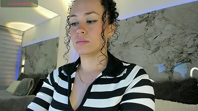 LIZ HOLMES online show from October 7, 2025, 10:49 am