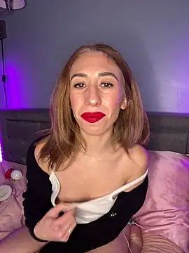 Snapshot of petitebarbiexxx chatting on December 7, 2024, 4:59 am petitebarbiexxx online show from December 7, 2024, 4:59 am