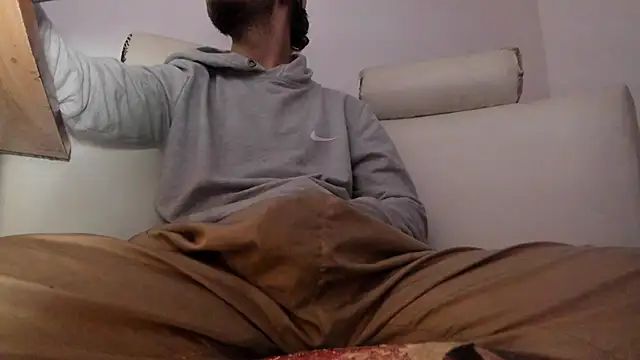 Snapshot of s_sven03 chatting on October 11, 2025, 10:22 pm s sven03 online show from October 11, 2025, 10:22 pm