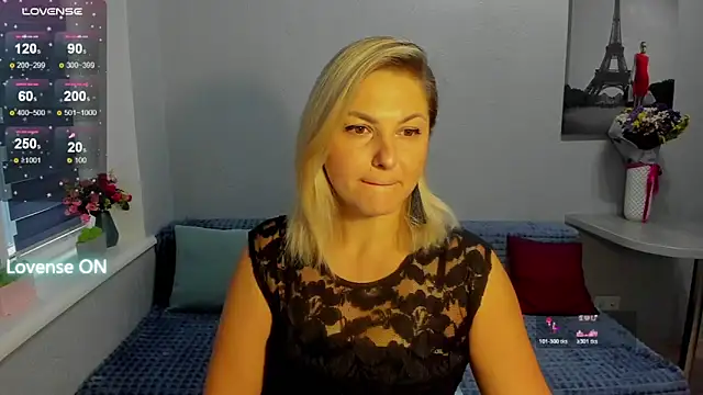 Snapshot of sweet___margaret chatting on December 1, 2025, 6:47 am sweet margaret online show from December 1, 2025, 6:47 am