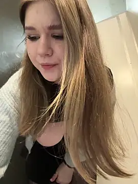 Snapshot of PumaShyXD chatting on November 16, 2025, 10:09 am PumaShyXD online show from November 16, 2025, 10:09 am