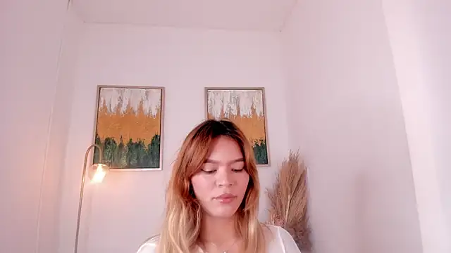 Snapshot of Adria_ross chatting on June 19, 2026, 12:22 pm Adria ross online show from June 19, 2026, 12:22 pm