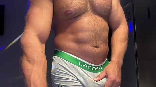 KarlosRichi online show from December 10, 2024, 5:33 pm