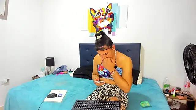 brenda sofia2 online show from November 8, 2025, 3:37 pm