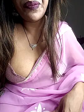 Jessicca Cum online show from February 5, 2026, 6:48 pm