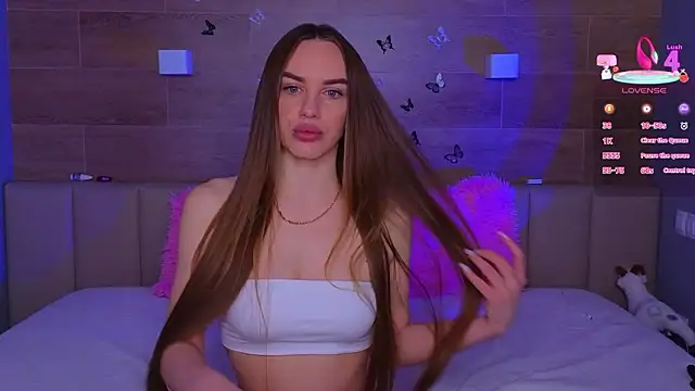 Snapshot of SaraCros chatting on March 30, 2026, 5:42 am SaraCros online show from March 30, 2026, 5:42 am