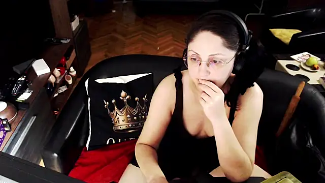 Snapshot of Imperatriza chatting on June 18, 2026, 8:58 pm Imperatriza online show from June 18, 2026, 8:58 pm