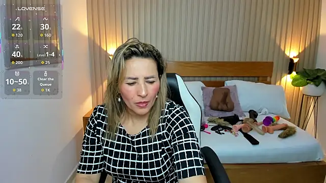 Snapshot of luciana_ballesteros_ chatting on June 15, 2026, 12:05 pm luciana ballesteros online show from June 15, 2026, 12:05 pm