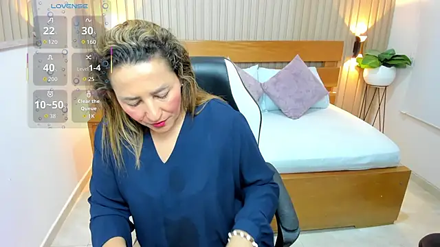 Snapshot of luciana_ballesteros_ chatting on July 22, 2026, 12:29 pm luciana ballesteros online show from July 22, 2026, 12:29 pm