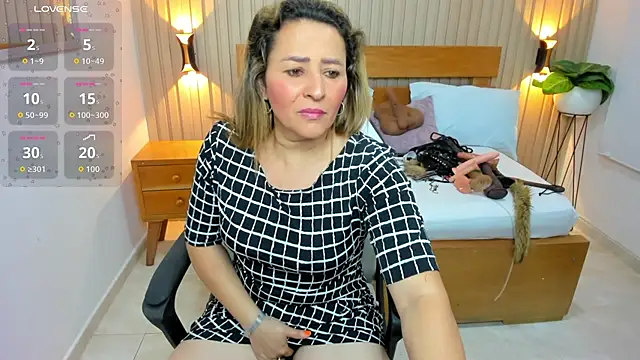 Snapshot of luciana_ballesteros_ chatting on July 27, 2026, 12:23 pm luciana ballesteros online show from July 27, 2026, 12:23 pm