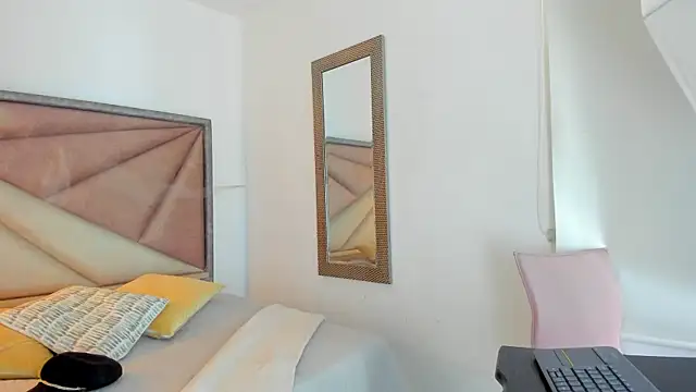 FaloonRoussel online show from January 13, 2026, 6:12 pm