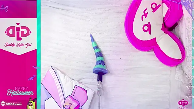 Snapshot of DaddysLittleGirl01 chatting on October 30, 2025, 12:42 am DaddysLittleGirl01 online show from October 30, 2025, 12:42 am