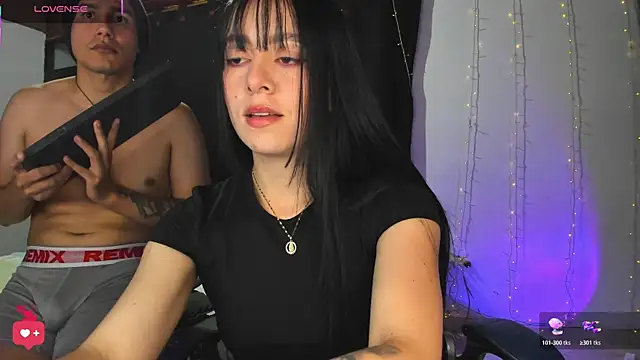 Snapshot of ethan_chloeee chatting on July 22, 2026, 4:36 am ethan chloeee online show from July 22, 2026, 4:36 am