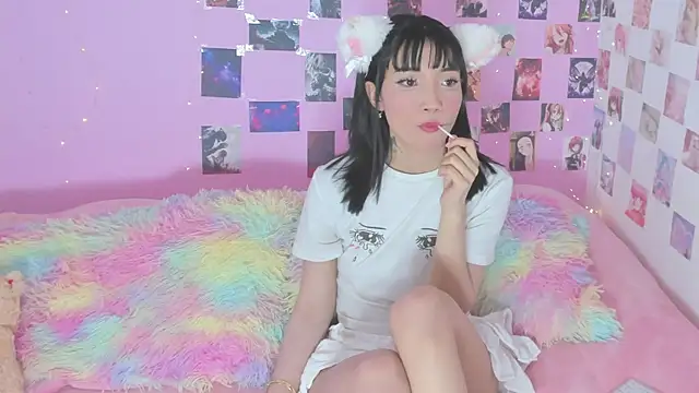 Snapshot of MIDORI_BACK_01 chatting on November 4, 2025, 5:17 pm MIDORI BACK 01 online show from November 4, 2025, 5:17 pm