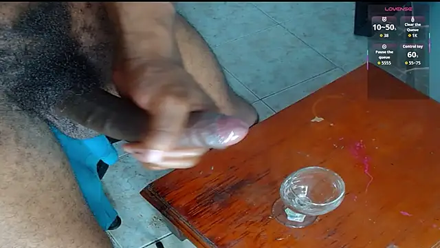 Snapshot of break9inch chatting on November 8, 2025, 4:27 am break9inch online show from November 8, 2025, 4:27 am