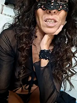 EmySkinny85 online show from October 29, 2025, 9:14 pm