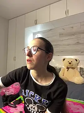 MartiniiSelenna online show from June 5, 2026, 5:56 am
