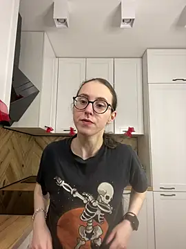 Snapshot of MartiniiSelenna chatting on February 23, 2026, 6:47 am MartiniiSelenna online show from February 23, 2026, 6:47 am