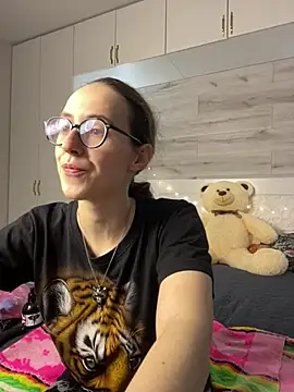 MartiniiSelenna online show from June 15, 2026, 5:51 am