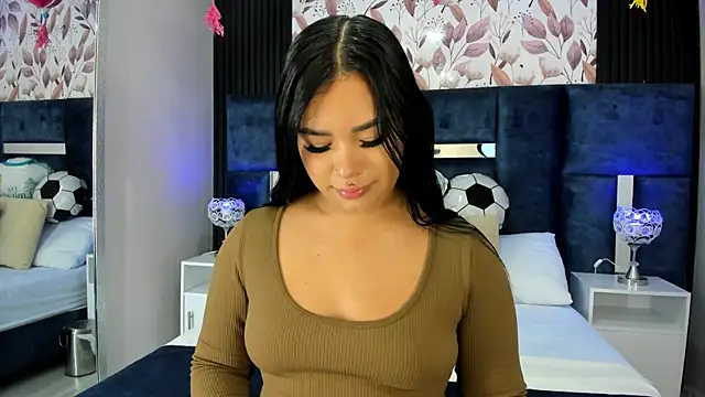 Snapshot of MarianaGarciaa__ chatting on July 4, 2026, 6:56 pm MarianaGarciaa online show from July 4, 2026, 6:56 pm