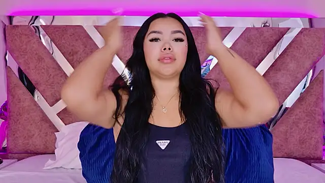 MarianaGarciaa   online show from April 21, 2026, 6:58 pm