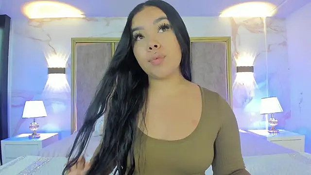 MarianaGarciaa   online show from June 8, 2026, 7:14 pm