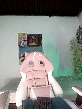 Snapshot of lovely_kitt chatting on February 27, 2026, 2:56 am lovely kitt online show from February 27, 2026, 2:56 am