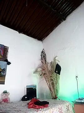 Snapshot of lovely_kitt chatting on March 16, 2026, 5:44 am lovely kitt online show from March 16, 2026, 5:44 am