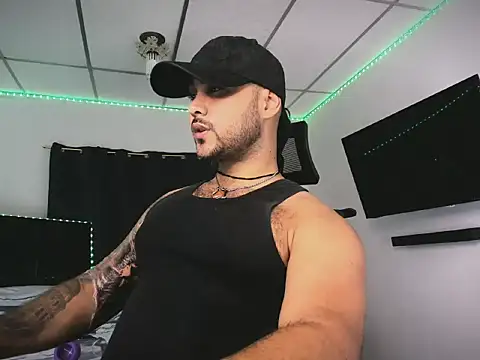 Sebas-hott online show from February 21, 2026, 11:18 pm