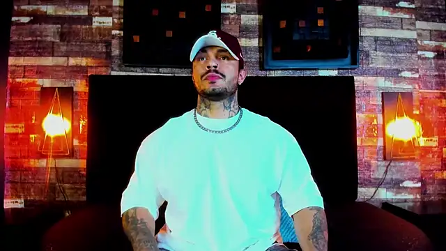 Snapshot of Van_Velckan chatting on February 26, 2025, 3:57 am Van Velckan online show from February 26, 2025, 3:57 am