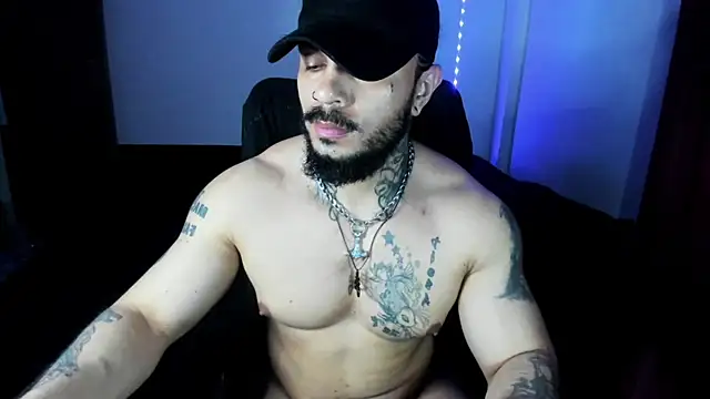 Snapshot of Van_Velckan chatting on November 26, 2025, 2:11 am Van Velckan online show from November 26, 2025, 2:11 am