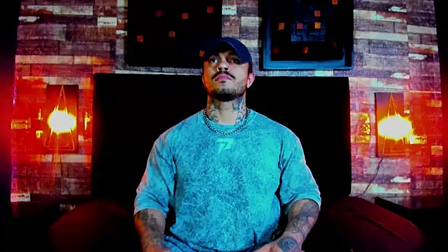 Snapshot of Van_Velckan chatting on February 24, 2025, 4:38 am Van Velckan online show from February 24, 2025, 4:38 am