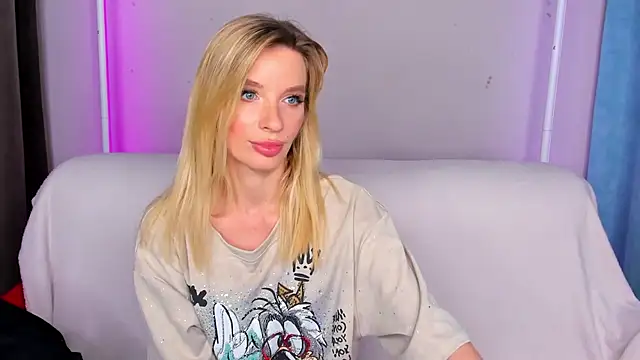 AlinaLovelyX online show from June 11, 2026, 2:53 am